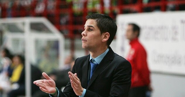 Interview with Diego Rios. Coach of Azkar Lugo